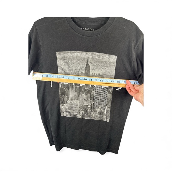 FRIENDS Charcoal Tee casual - Picture 5 of 5